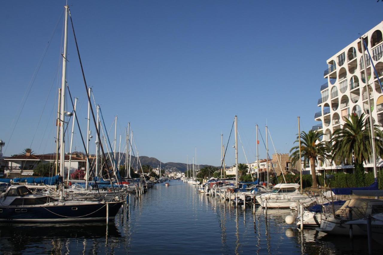Empuriabrava Apartaments - Nº7 Экстерьер фото
